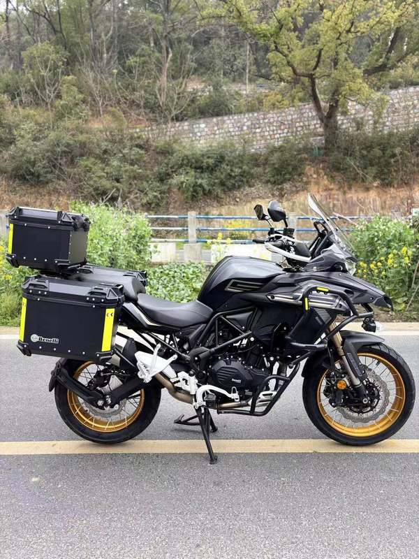 二手贝纳利TRK552