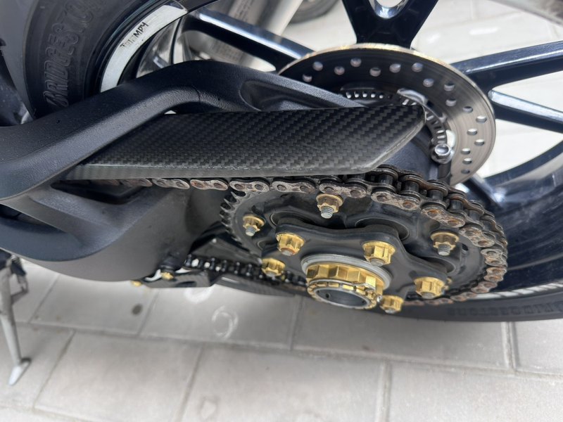 二手凯旋Speed Triple 1200 RR