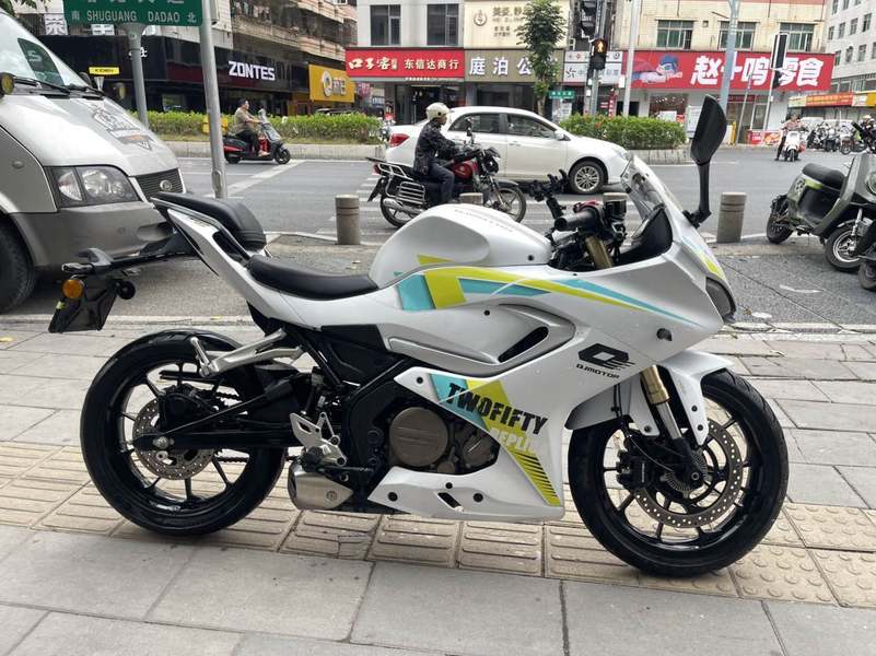 二手QJMOTOR赛250