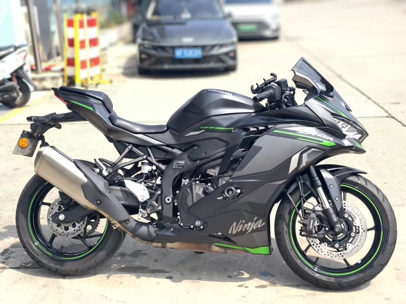 二手川崎ZX-4R