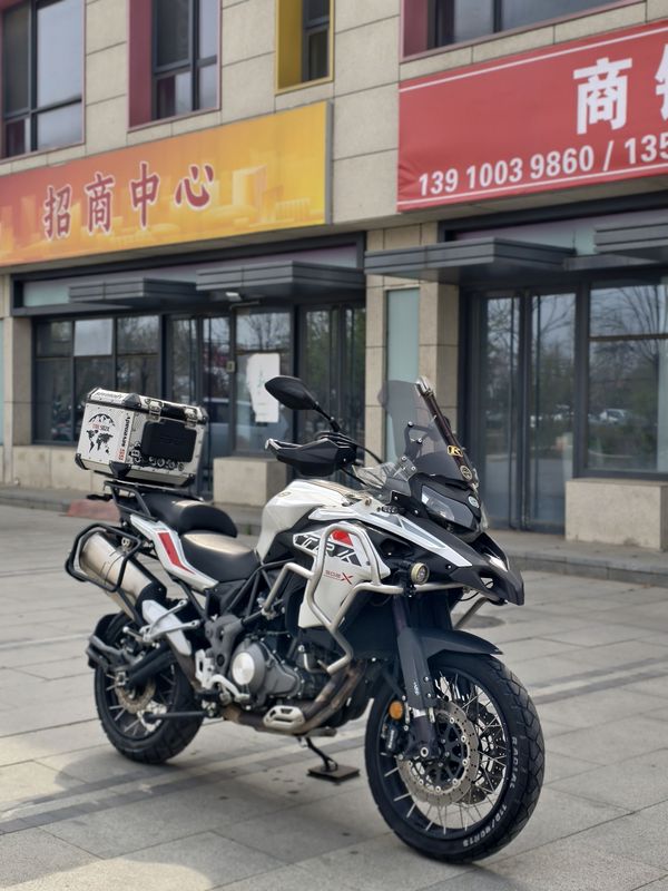 二手贝纳利金鹏 TRK502