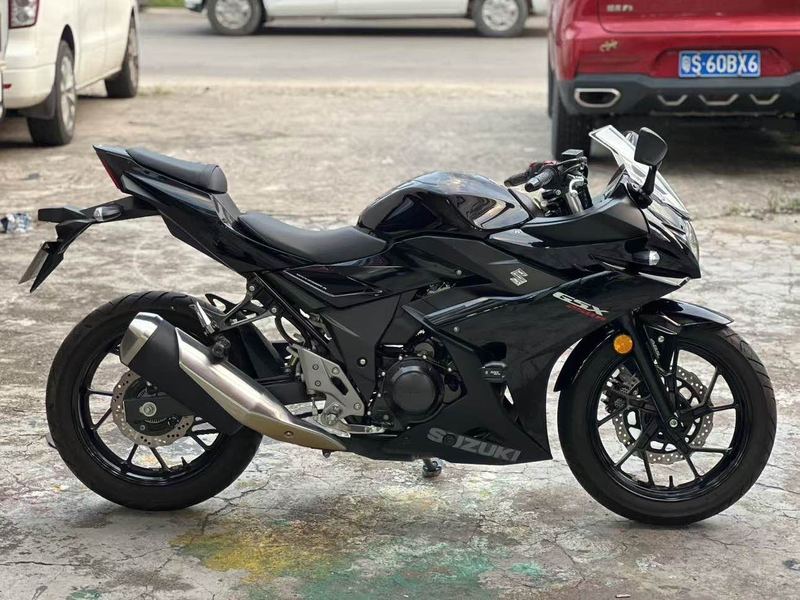 二手豪爵铃木GSX250R