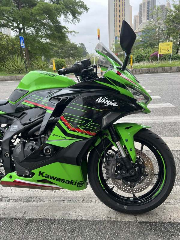 二手川崎ZX-4R