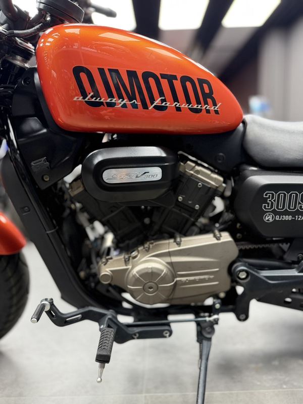 二手QJMOTOR闪300