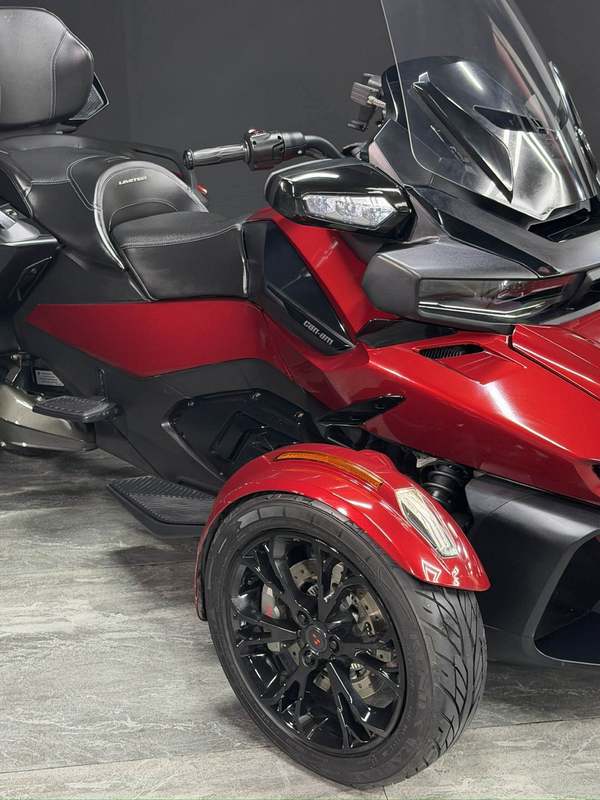 二手庞巴迪Spyder RT