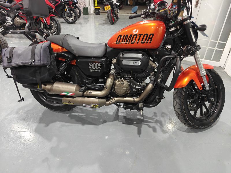 二手QJMOTOR闪300