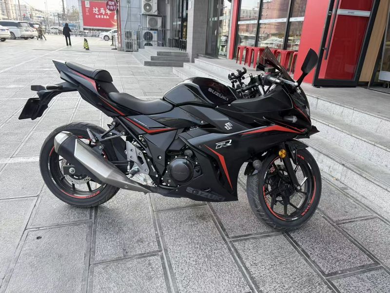 二手豪爵铃木GSX250R