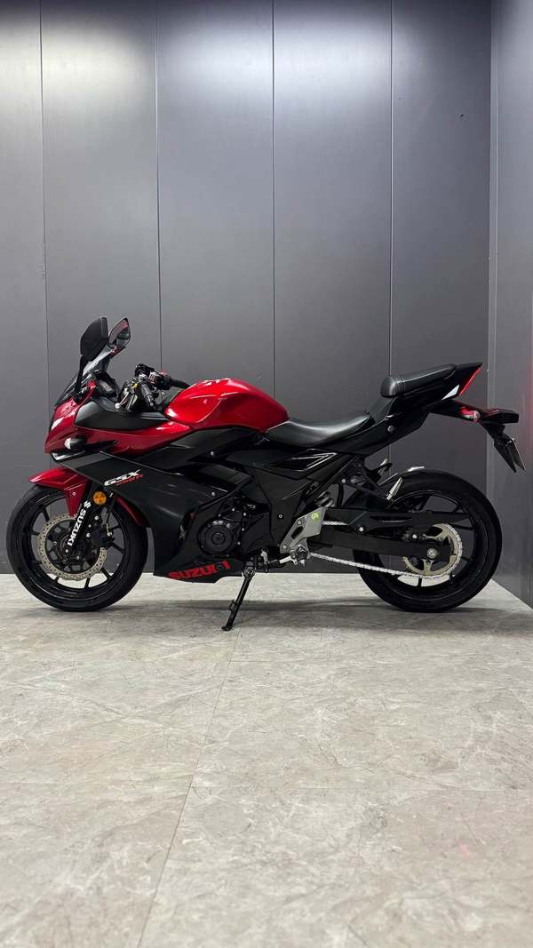 二手豪爵铃木GSX250R