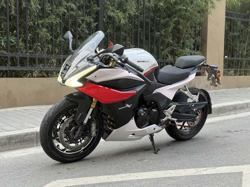 二手贝纳利龙卷风 Tornado 552R