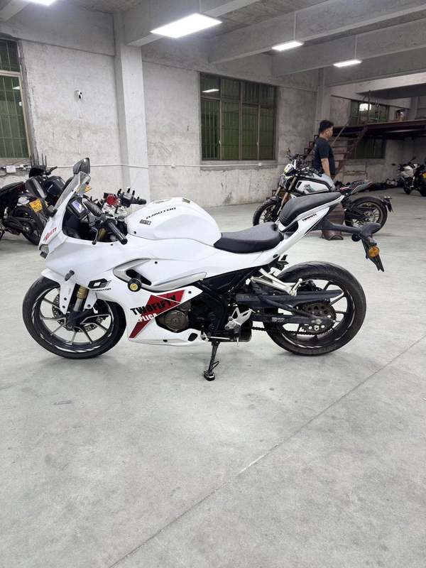 二手QJMOTOR赛250