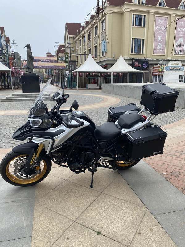 二手贝纳利TRK702