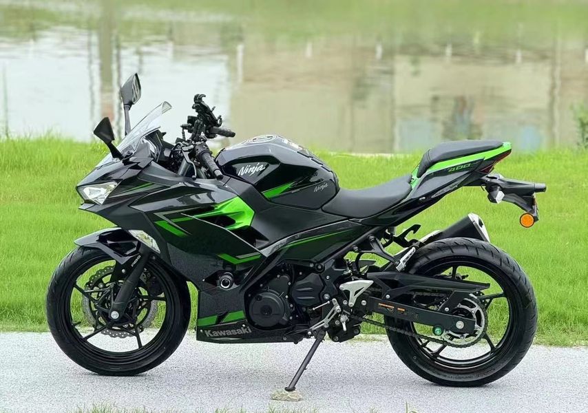 二手川崎Ninja 400