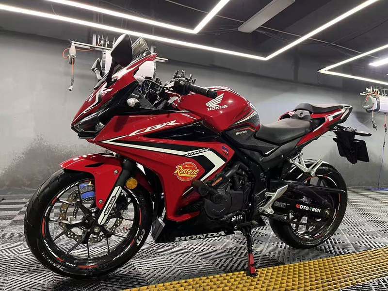 二手本田CBR400R