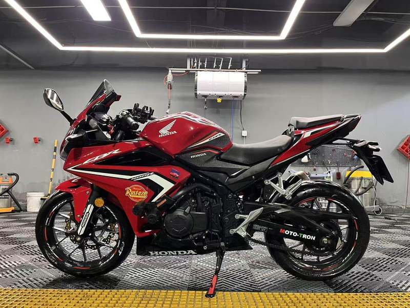 二手本田CBR400R