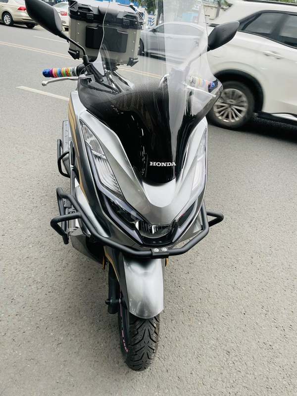 二手五羊本田PCX