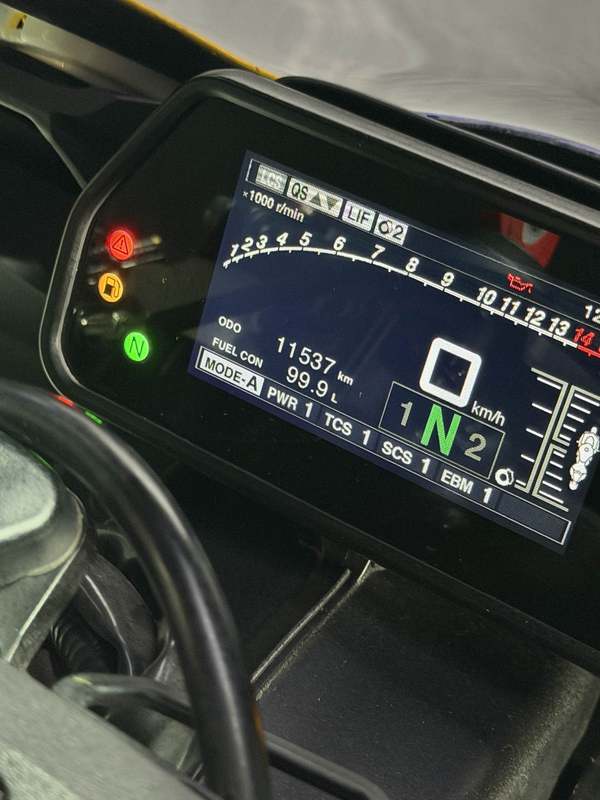 二手雅马哈YZF-R1