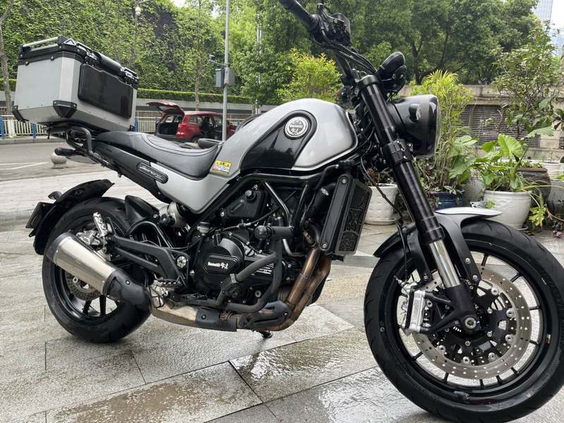 二手贝纳利幼狮 Leoncino 500