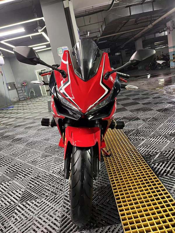 二手本田CBR400R