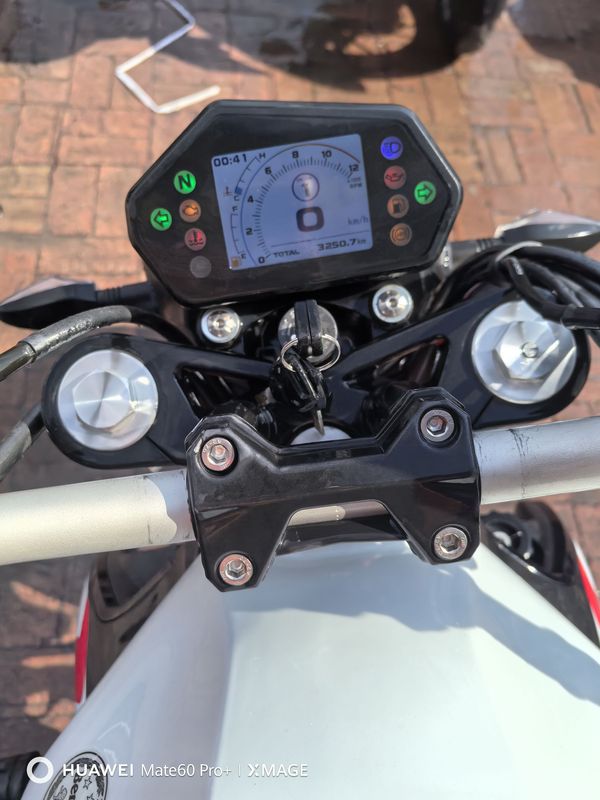 二手贝纳利蓝宝龙 BN302S