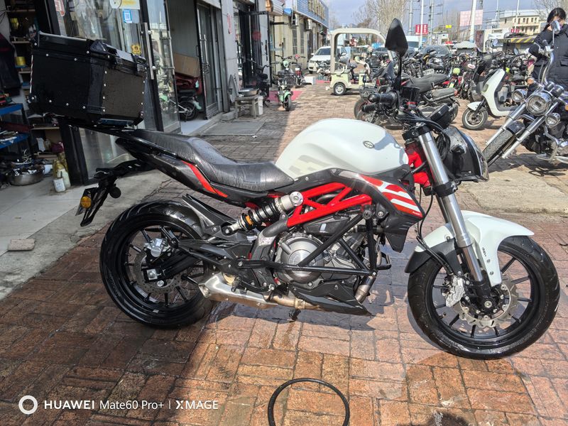 二手贝纳利蓝宝龙 BN302S