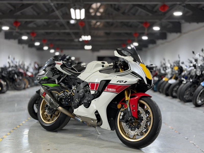 二手雅马哈YZF-R1