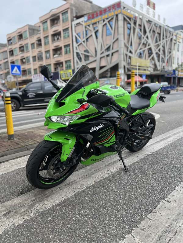二手川崎ZX-4R