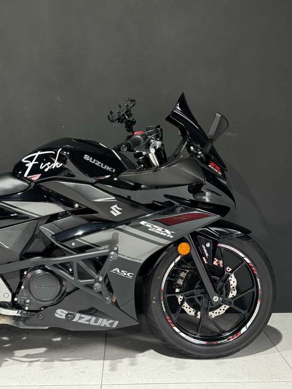 二手豪爵铃木GSX250R