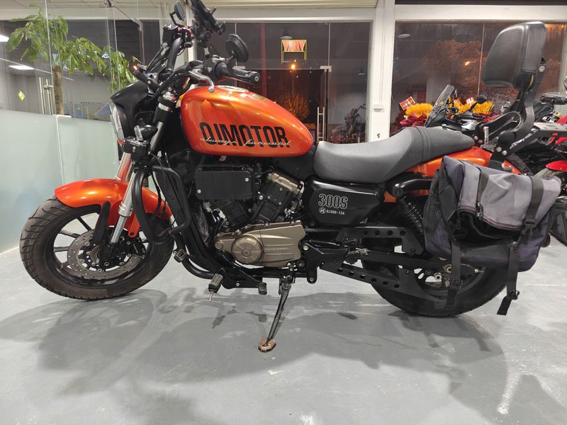 二手QJMOTOR闪300