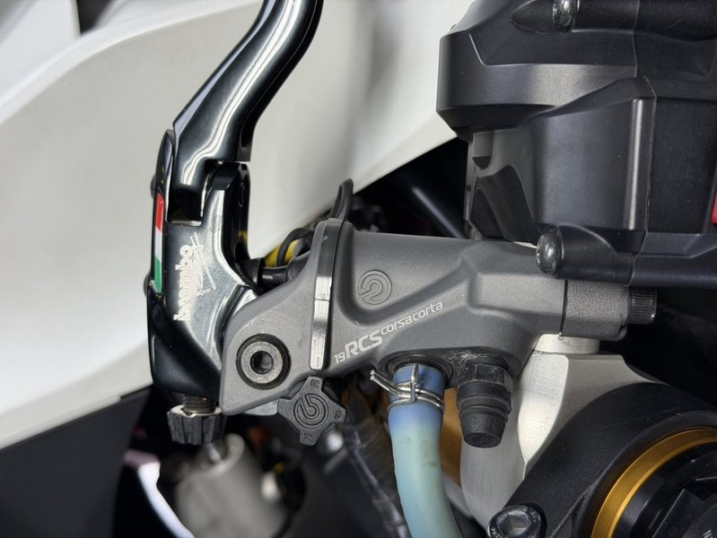 二手雅马哈YZF-R1