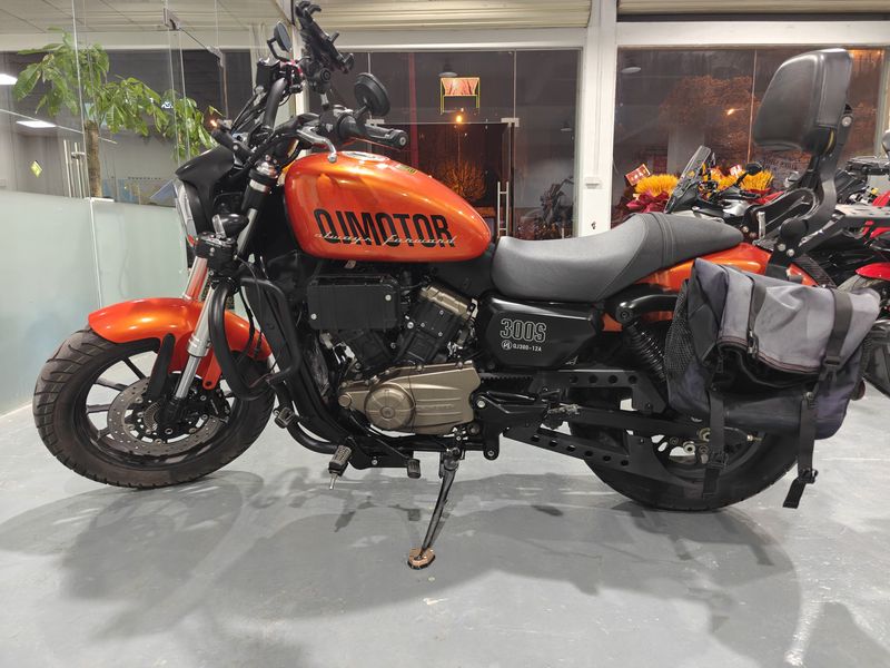 二手QJMOTOR闪300