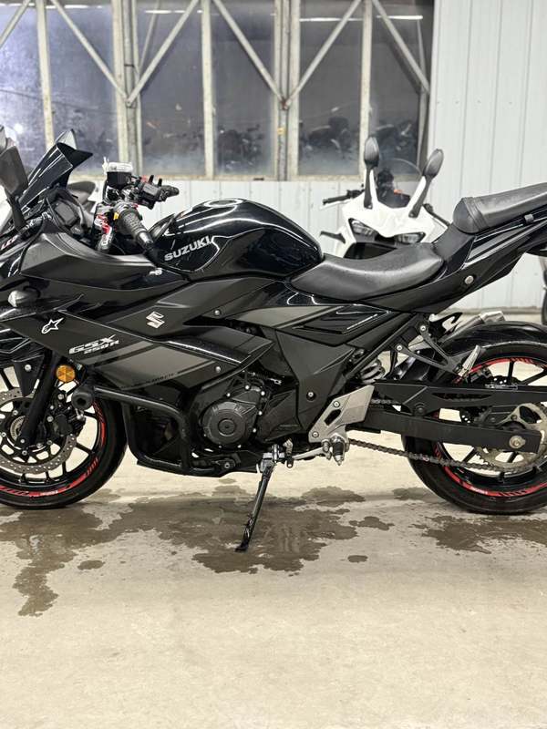 二手豪爵铃木GSX250R