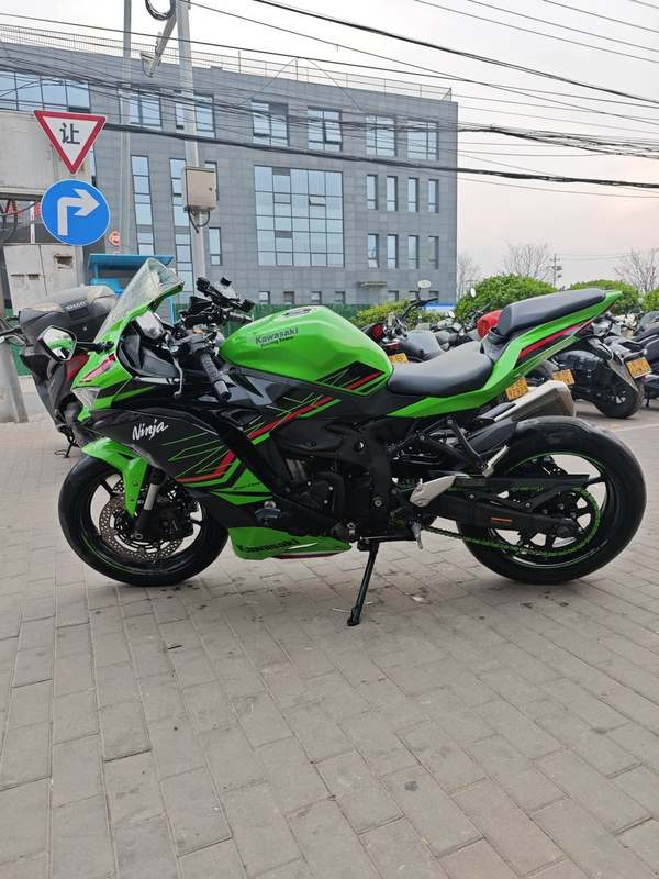 二手川崎ZX-4R