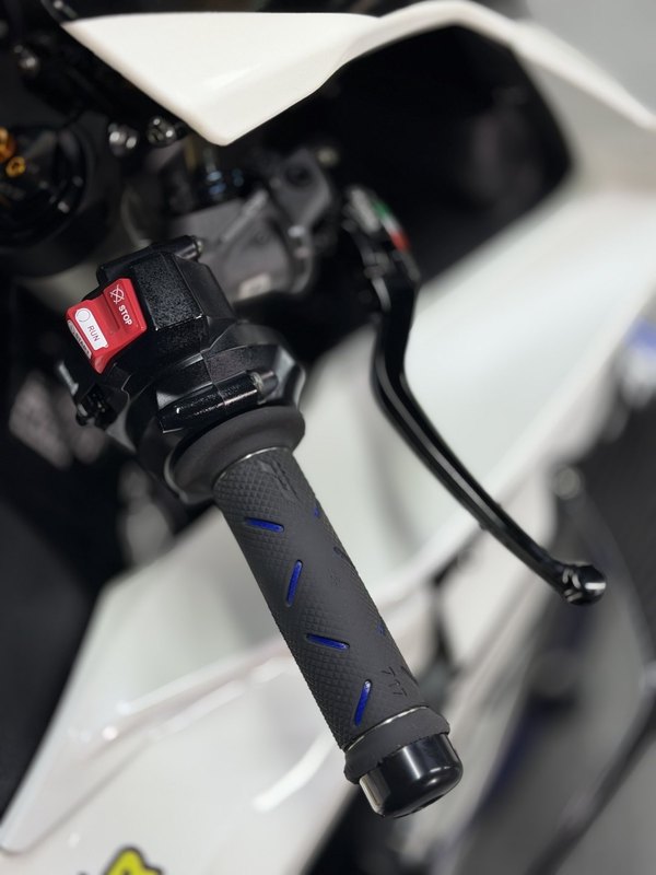 二手雅马哈YZF-R1