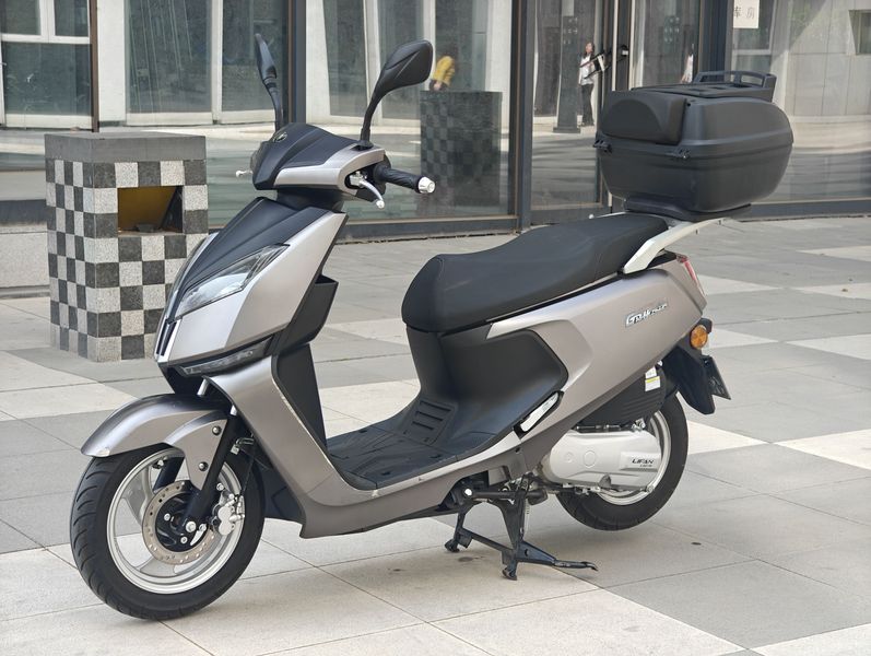 二手力帆GRH125 灰狗