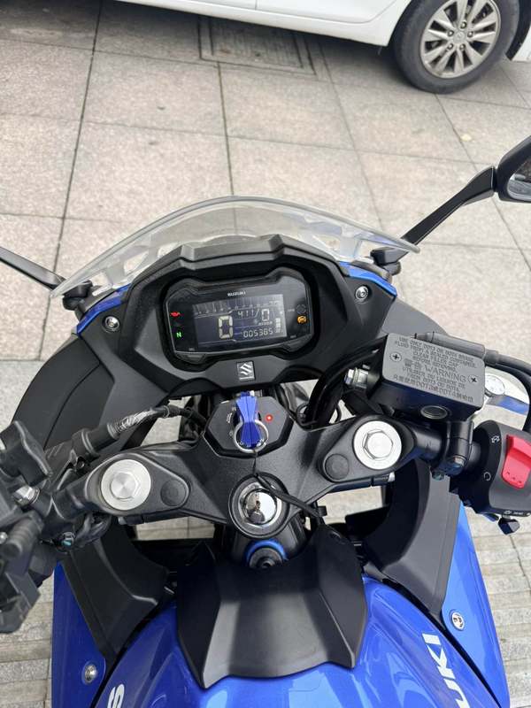 二手豪爵铃木GSX250R