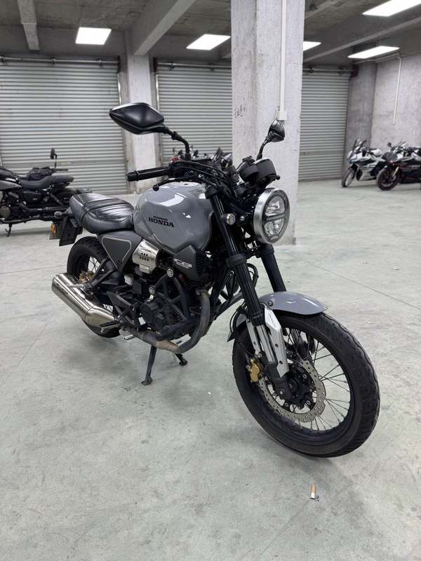 二手五羊本田鸷道 CB190SS