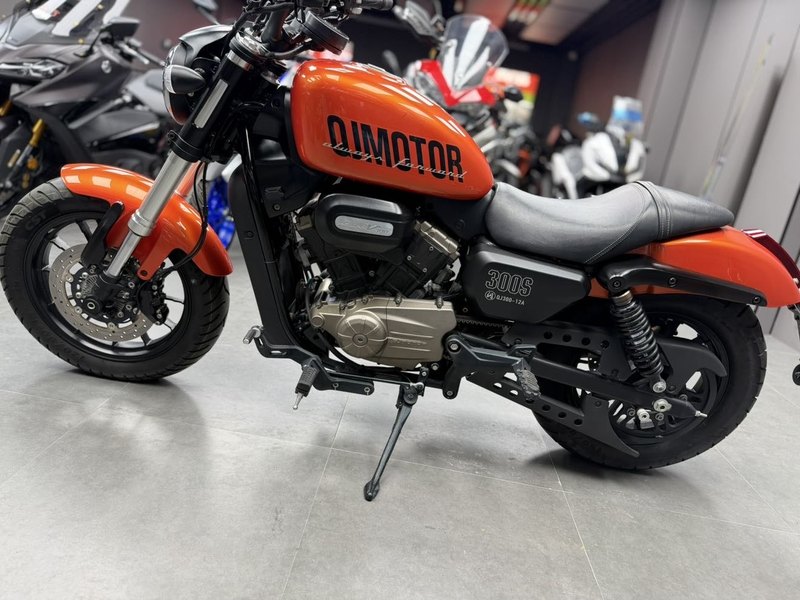 二手QJMOTOR闪300