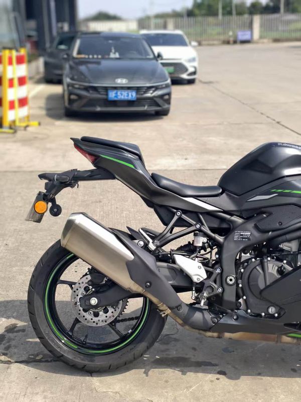 二手川崎ZX-4R