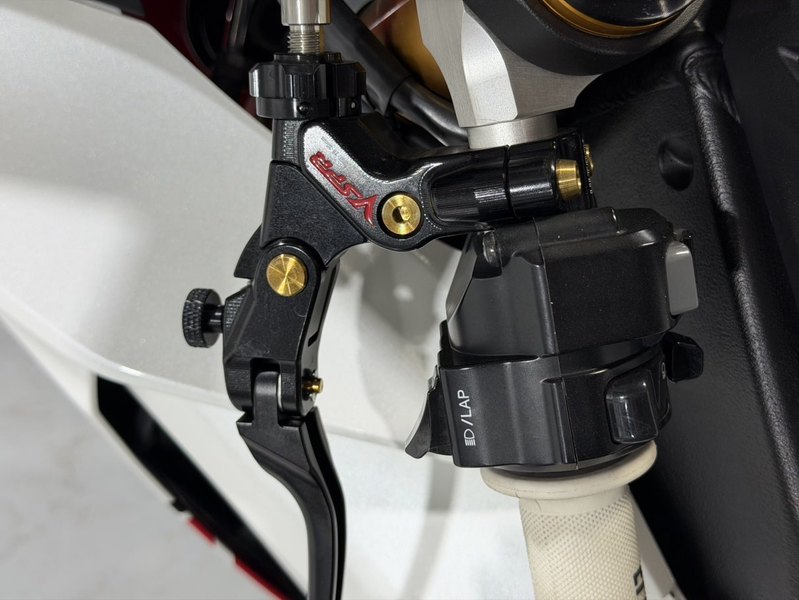 二手雅马哈YZF-R1