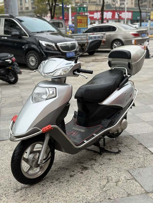 二手五羊本田SCR 喜蕴100