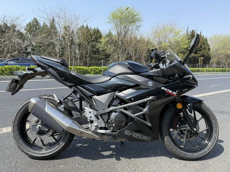 二手豪爵铃木GSX250R