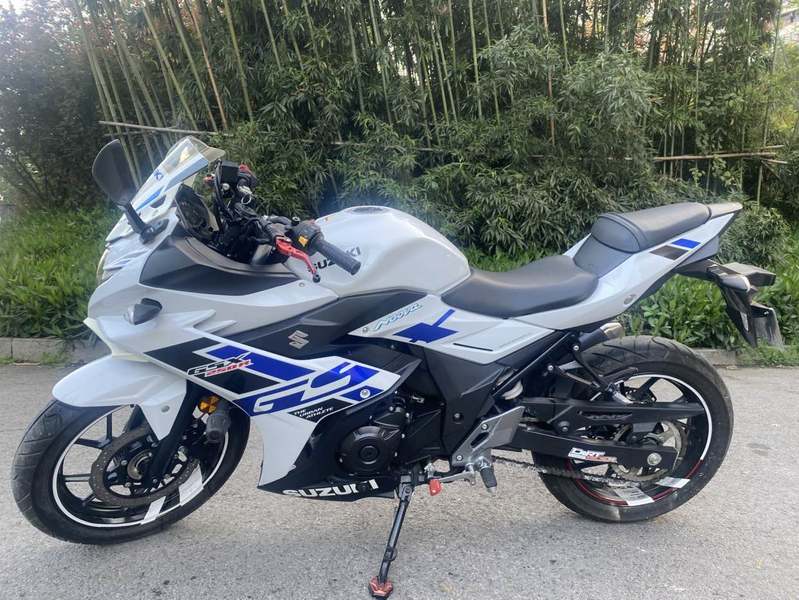 二手豪爵铃木GSX250R