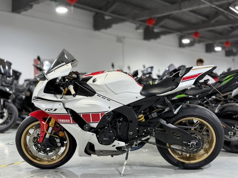二手雅马哈YZF-R1