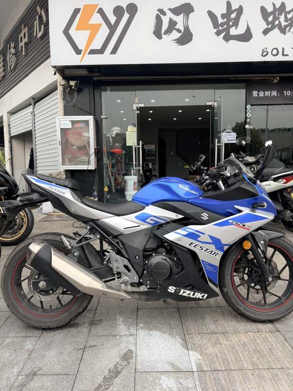 二手豪爵铃木GSX250R