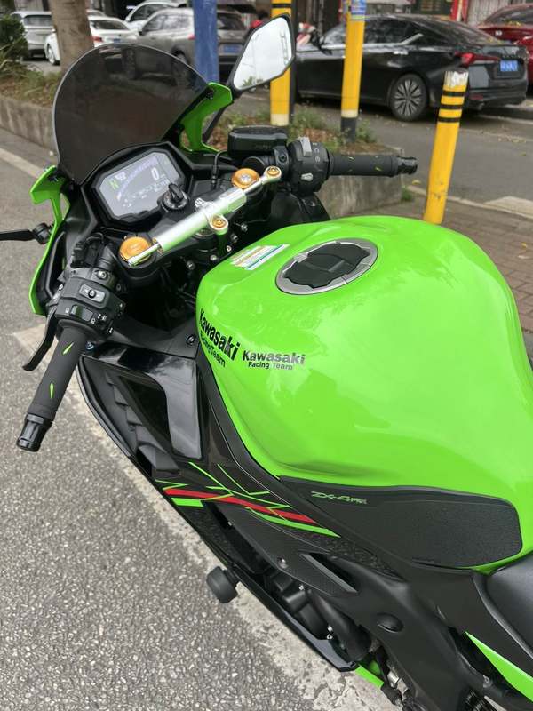 二手川崎ZX-4R