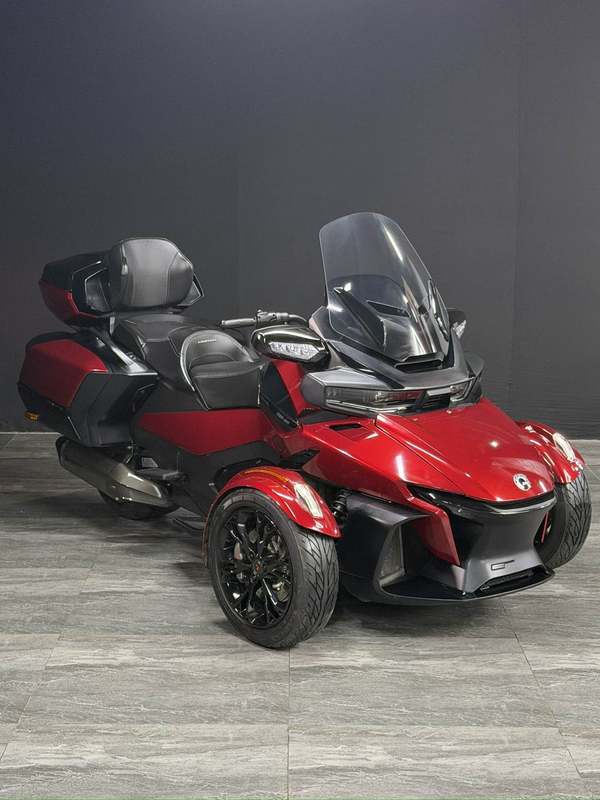 二手庞巴迪Spyder RT