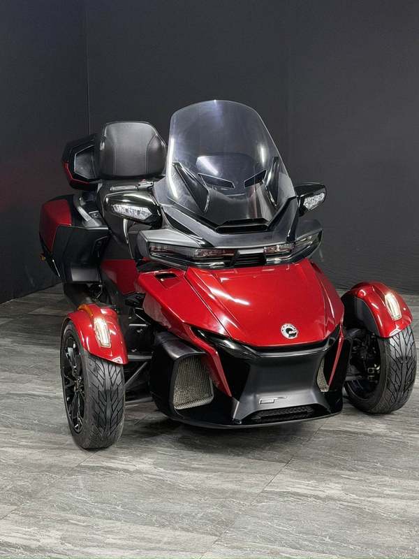 二手庞巴迪Spyder RT