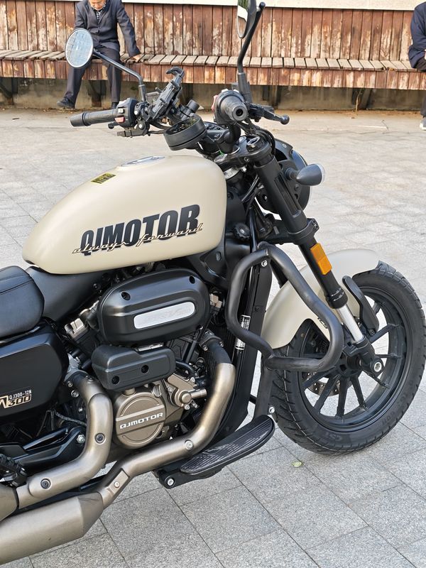 二手QJMOTOR闪300