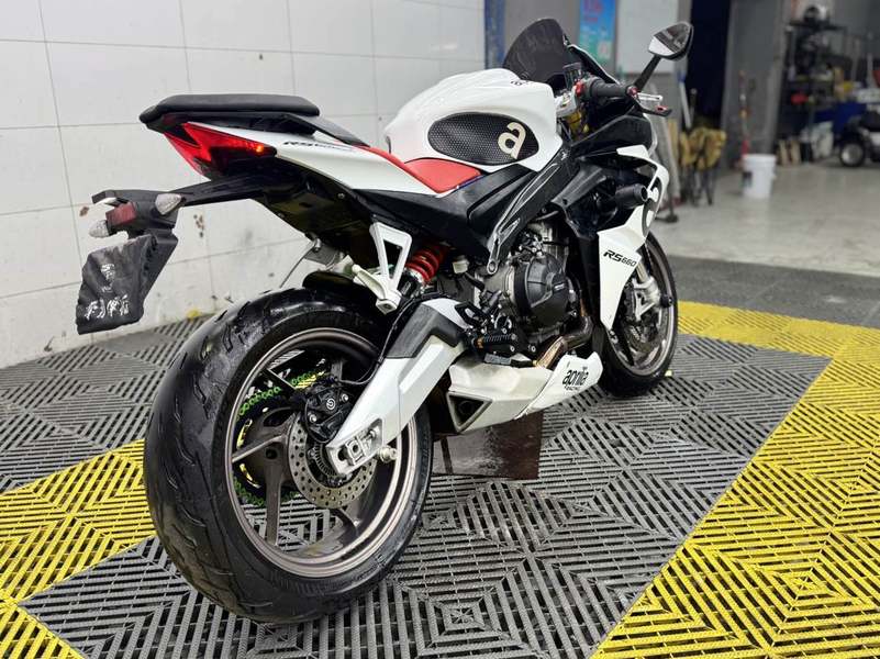 二手阿普利亚RS 660 