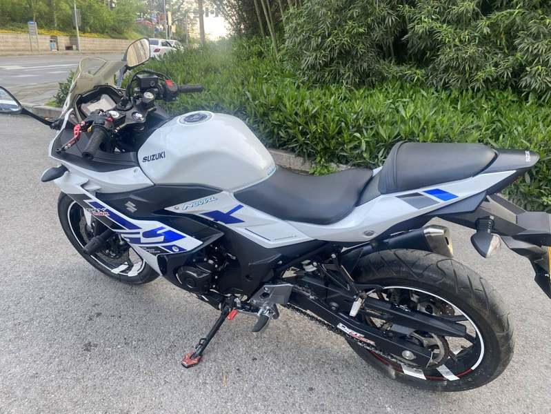 二手豪爵铃木GSX250R